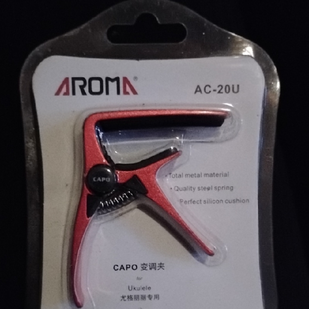 Roma Red Ukulele Capo AC-20U